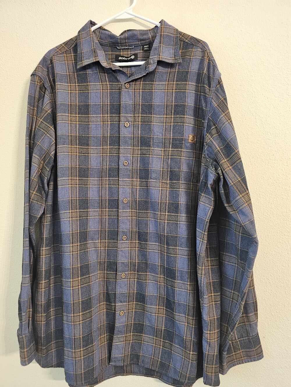 Solaris Men's Blue and Tan Plaid Button-Down Shirt